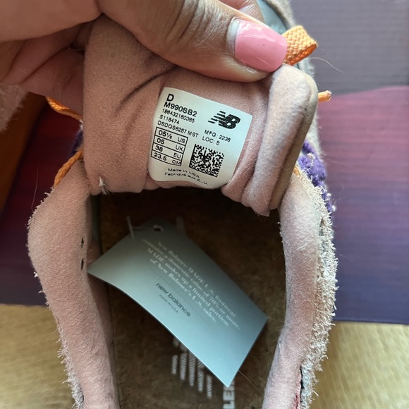 Salehe Bembury x New Balance Sand Be The Time MADE in USA 990v2 × 1 - Picture 4 of 4